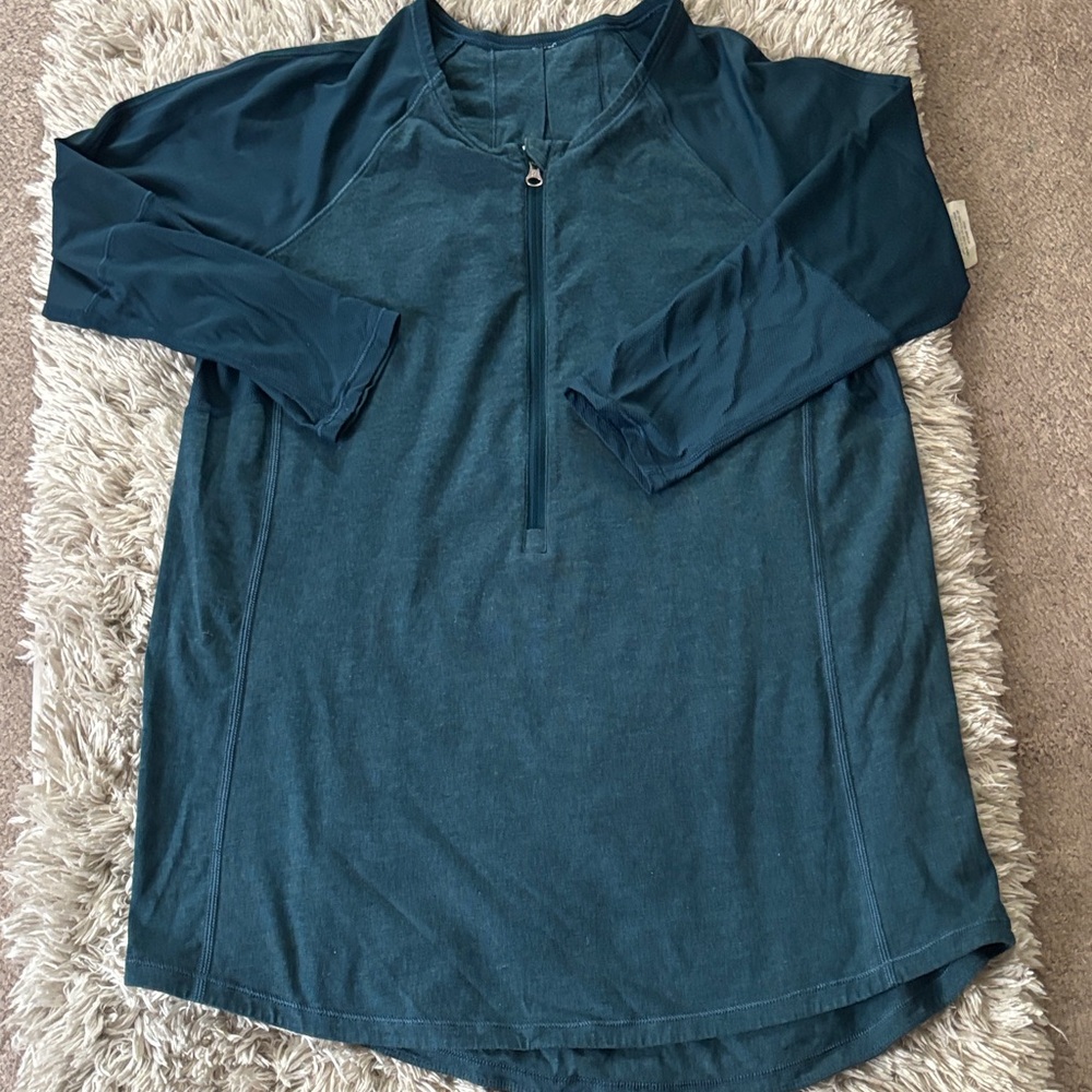Lululemon three quarter length Sleeve Half-Zip Top